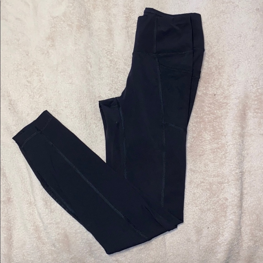 Black high waist leggings with pockets